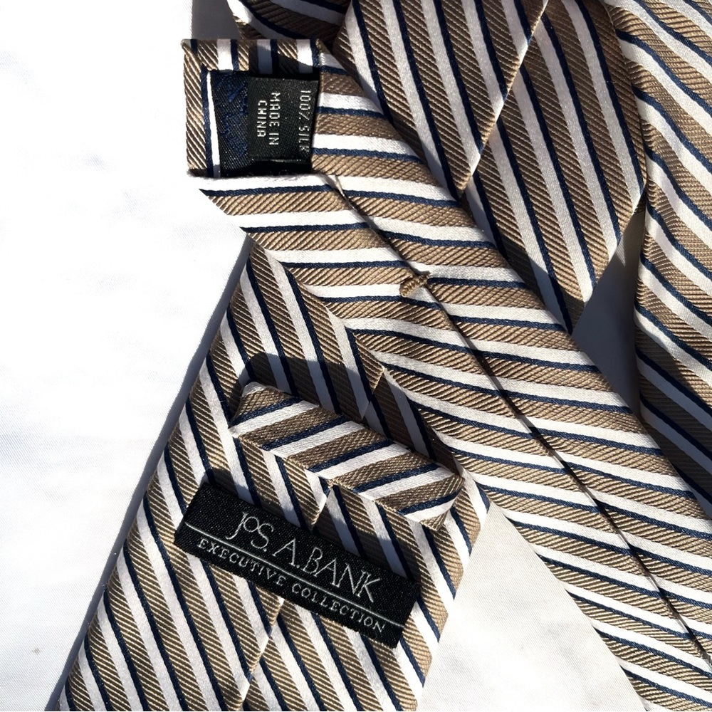 Jos. A. Bank executive collection silk gold striped Tie